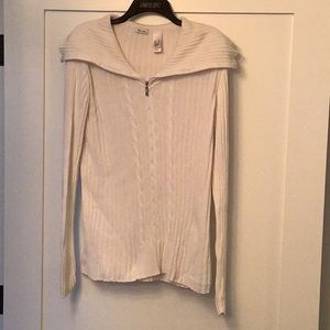If you want to wear a white sweater 🎶